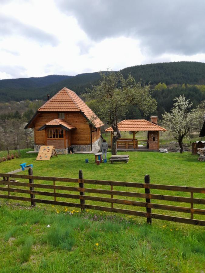 Kuca Karajic Villa Kremna Exterior photo