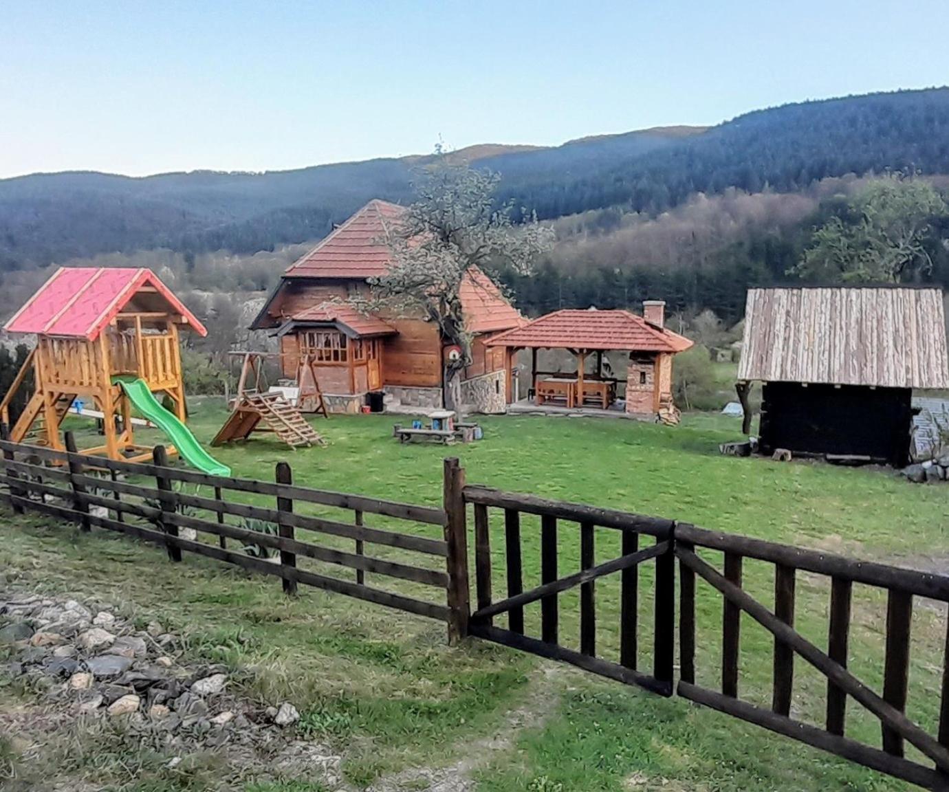 Kuca Karajic Villa Kremna Exterior photo